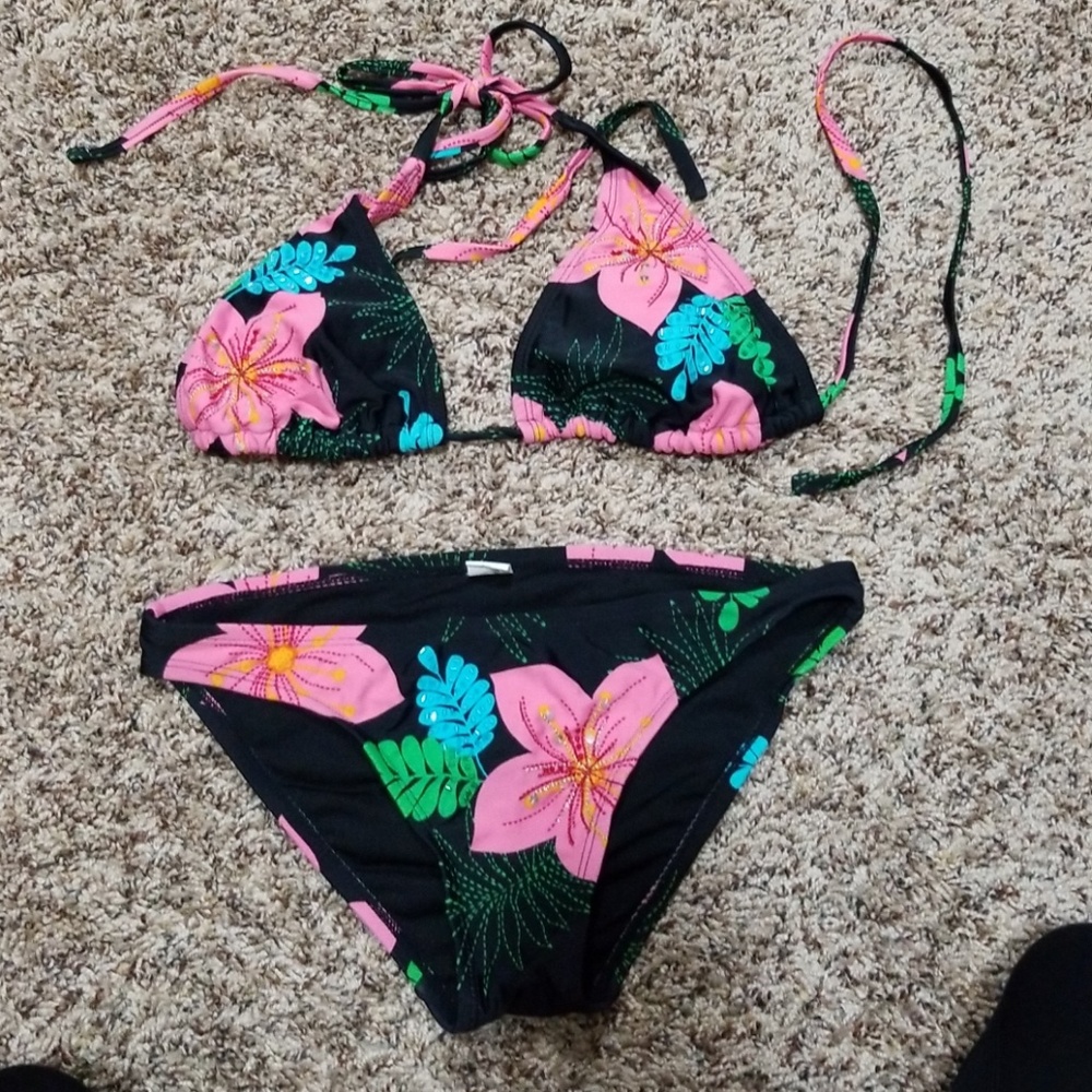 Swim suit